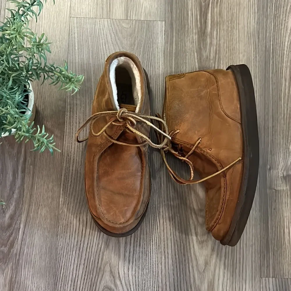 MENS UGG BOSLEY CHESTNUT SHEARLING LINED WATERPROOF WINTER BOOT EUC SIZE 10